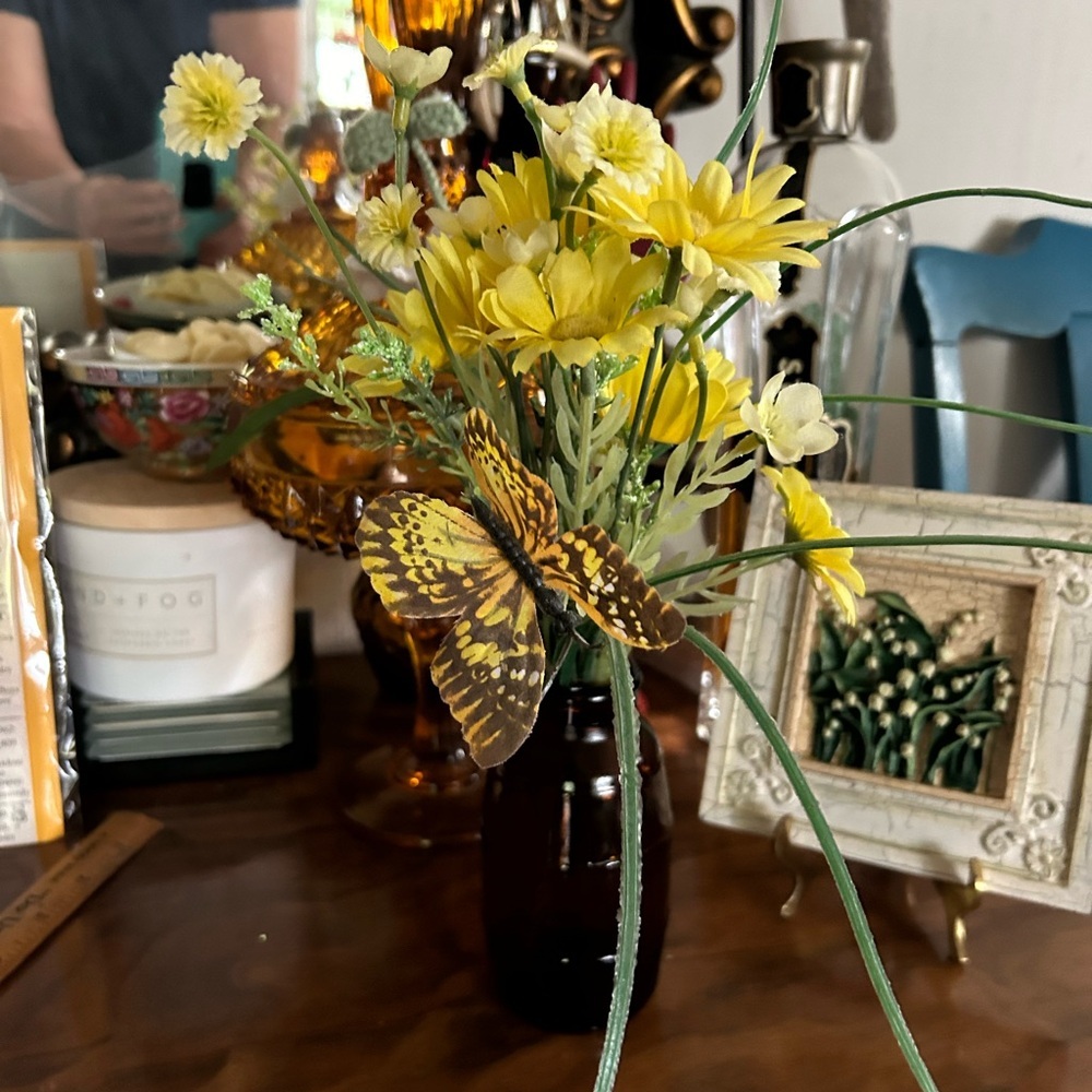 Vintage Brown Barrel Glass Bottle - Picture 5 of 5